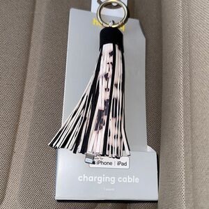 heyday Tassel Keychain Charging Cable IPhone to USB (DC 5V / 3A )